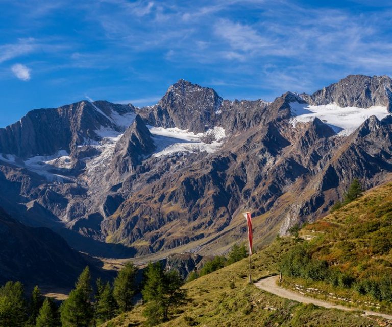 Blick auf den Alpenhauptkamm.